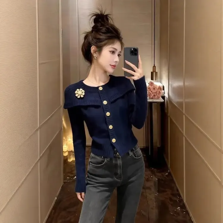 法式斗篷针织上衣女秋冬季高端巨好看独特漂亮气质小香风毛衣外套