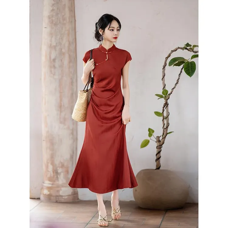 红色旗袍敬酒服新娘2025新款夏季收腰鱼尾订婚结婚连衣裙高级感女