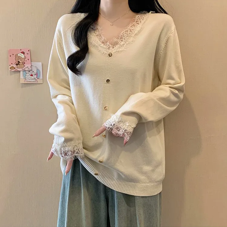 大码女士春秋洋气毛衣小衫胖mm宽松显廋洋气时尚蕾丝拼接针织上衣