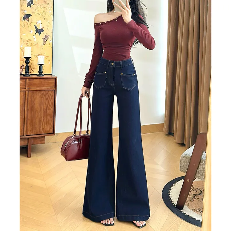 乔栈丹宁蓝设计感微喇阔腿牛仔裤女秋新款高腰显瘦加绒氛围感穿搭