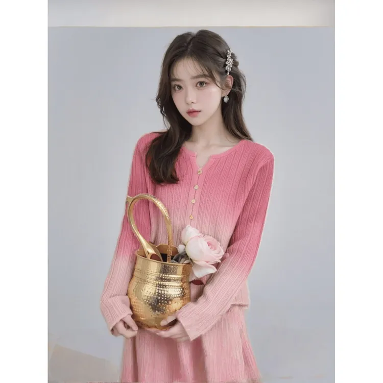 渐变红色甜美针织衫女2025新款春季短款洋气独特别致上衣外穿毛衣