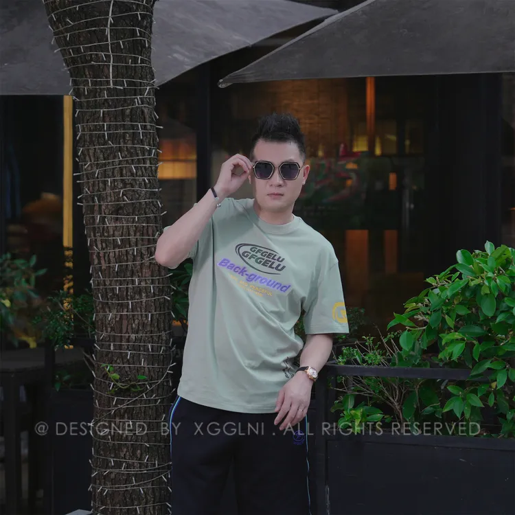 XGGLNI夏季（微阔版）两手臂黄色字母男士品质高端奢品时尚短袖t恤