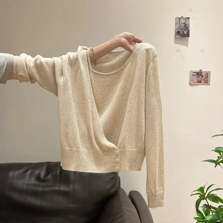 圆领正肩拼接假两件长袖针织打底衫女秋季新款内搭设计感宽松上衣