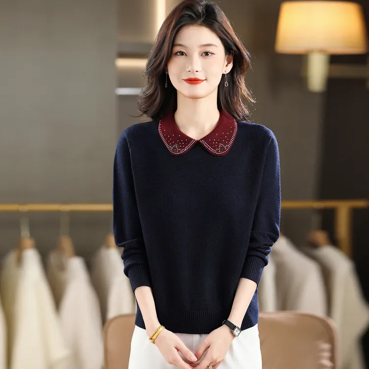 藏青色娃娃领毛衣女秋冬2025新款宽松大码内搭烫钻翻领针织打底衫