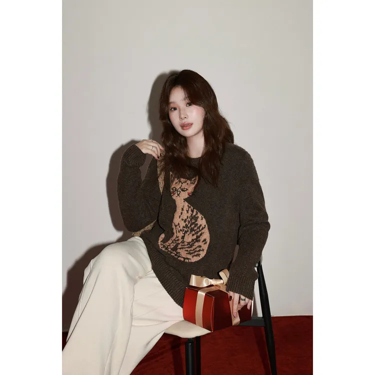 大婉酱微胖定制【豹豹猫】美式复古慵懒感圆领毛衣长袖上衣女3148D