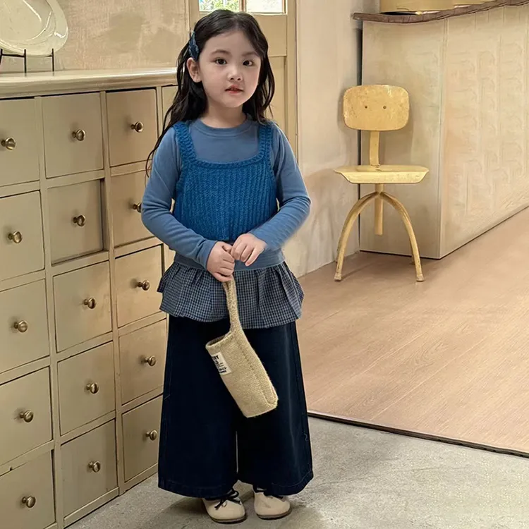 【安安家】女童新款针织吊带背心打底衫格纹屁帘休闲裤三件套r25477