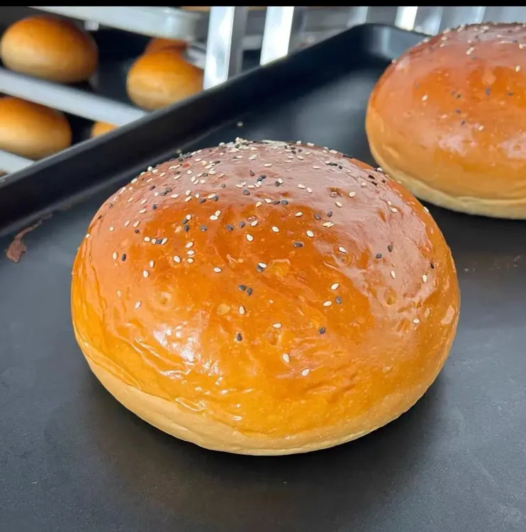 150g-500g网红8寸超大生日汉堡胚手作美式热卖轻食创意摆摊超人气