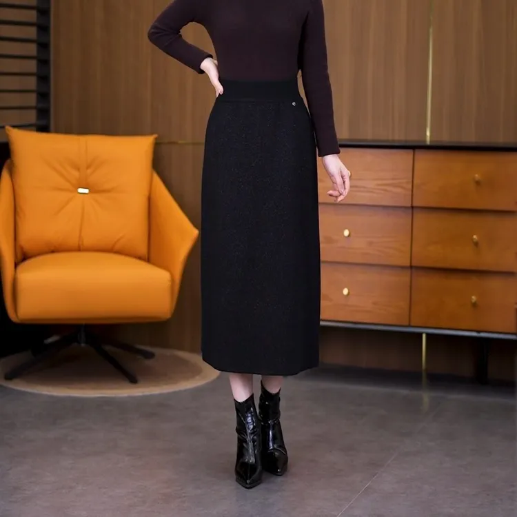 灰色毛线半身裙女2025秋冬季新款高腰中长款包臀裙子