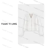 人造皮草 【臻品】秋冬哥本哈根⼩⺟貂横抽⼑珍珠色V领长袖水貂外套