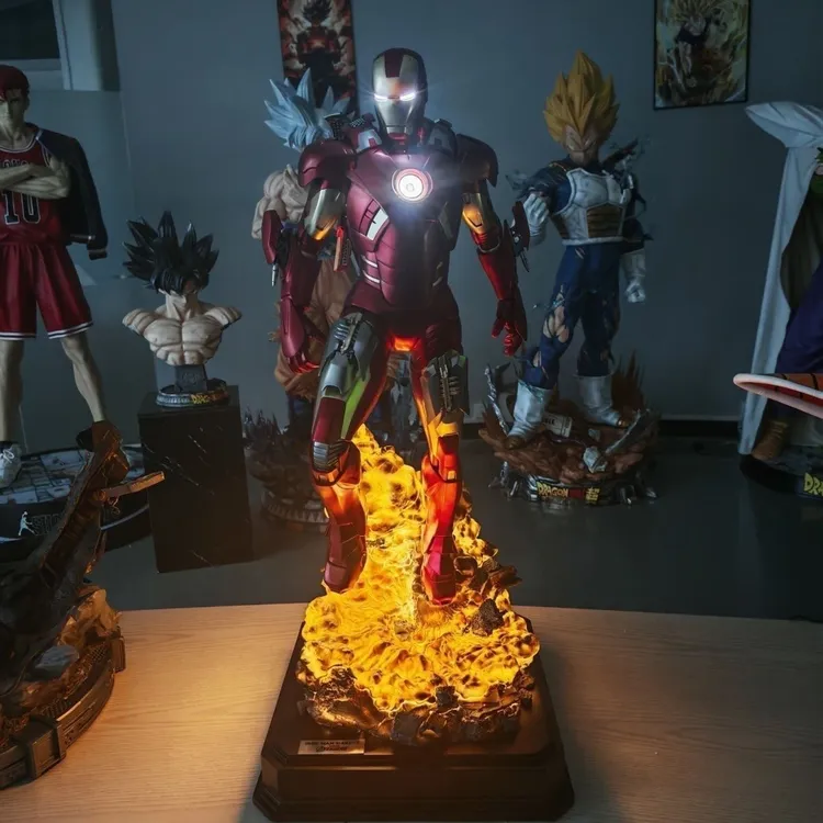 元旦新年礼物钢铁侠MK7全身像可发光树脂材质模型手办