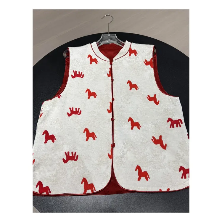 最爱 “ 刺绣小马 ” 28姆米丝 新中式女装双面穿马甲