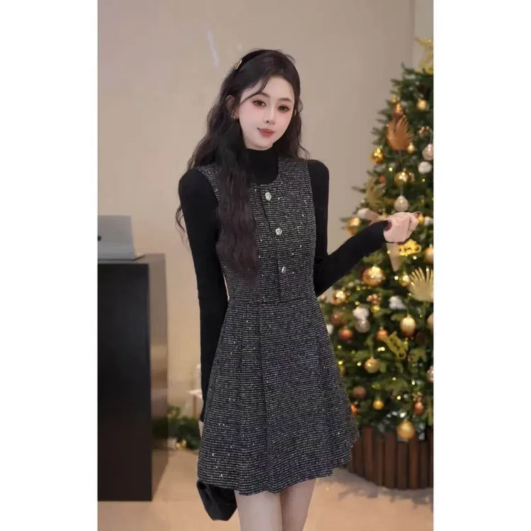 YUANLIANSU/圆脸酥【寻冬雪泪】小香风千金感打底衫+背心裙两件套