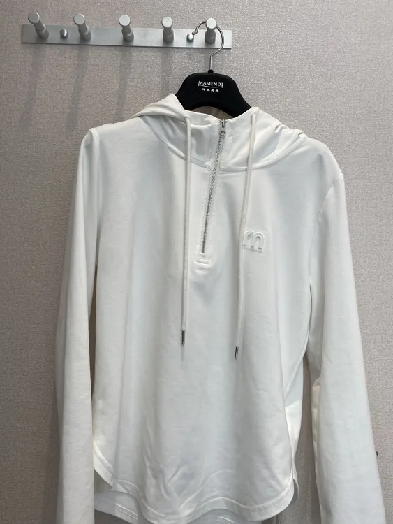 玛丝恩迪春夏款帽衫330138