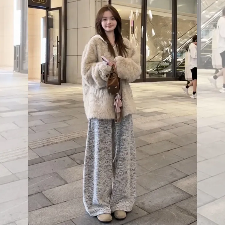 大码胖mm爆款灰色毛茸茸小香风长裤加绒加厚羊羔毛毛呢外套套装女