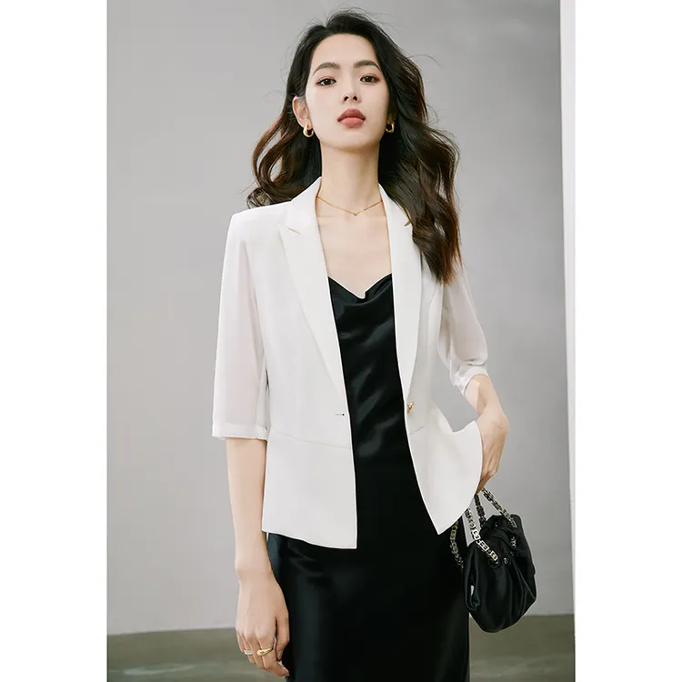 【新品】2025春翻驳领一粒扣西装外套女25021733