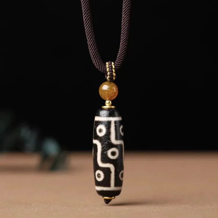 藏式玛瑙九眼吊坠锁骨链古风复古民族风男士时尚天然玉髓天珠项链