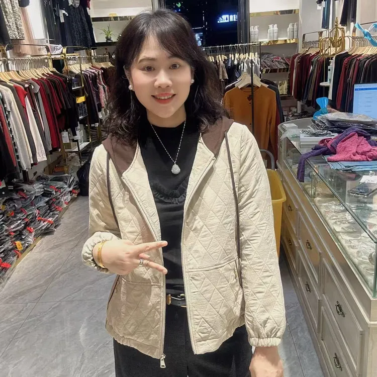 34～1019连帽百搭款外套长60公分