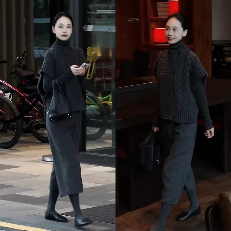 早春一整套女装2026年新款长袖打底衫针织马甲高腰休闲裤三件套装