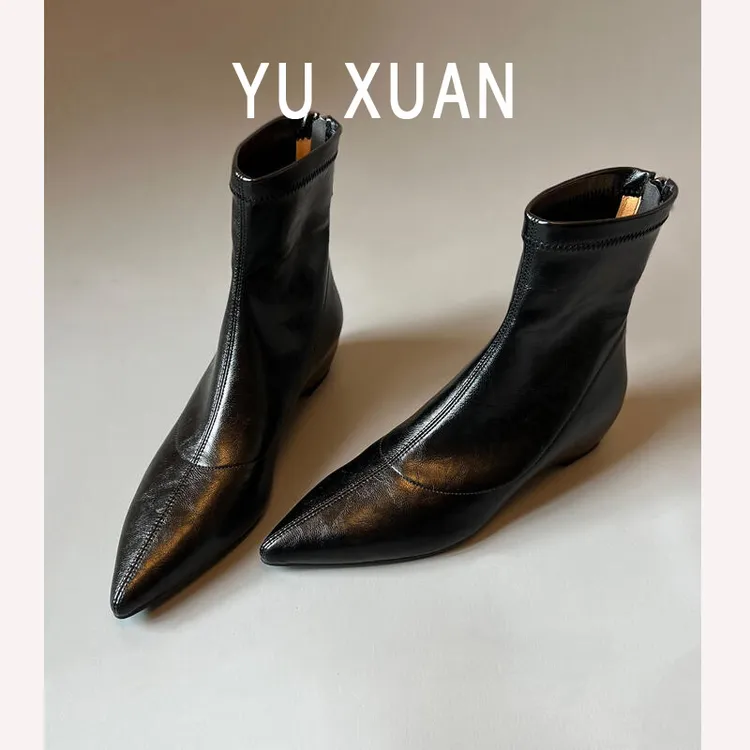 羊皮小短靴女2025年秋冬新款真皮尖头气质内增高舒适平底瘦瘦靴女