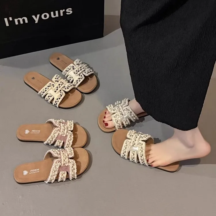 2025夏季珍珠法式凉拖鞋女夏外穿新款平底防滑配裙子温柔一字拖鞋