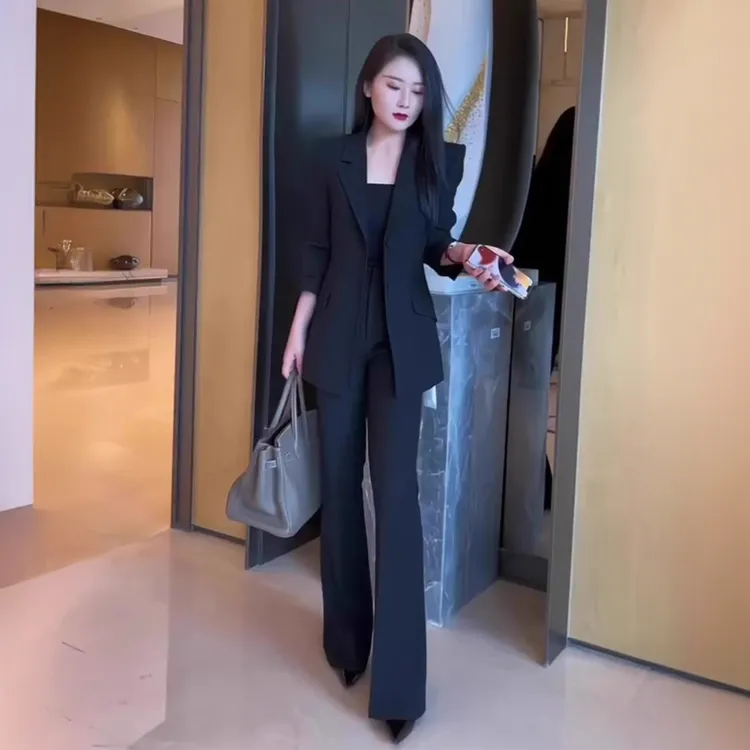 大码流行洋气减龄高级感干练气质胖mm春秋职业西装外套阔腿裤套装