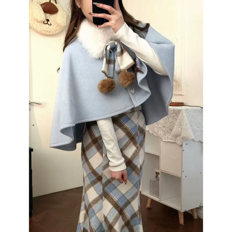 千金风斗篷披肩外套女秋冬显瘦格纹鱼尾半身裙套装8368