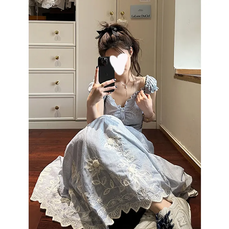 夏季温柔风设计感木耳边收腰衬衫上衣少女两件套高腰刺绣半身裙子