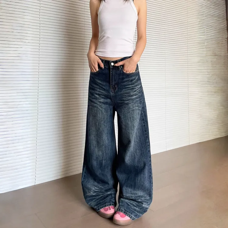 大码美式复古猫须水洗直筒牛仔裤女秋季新款街头宽松堆积感阔腿裤
