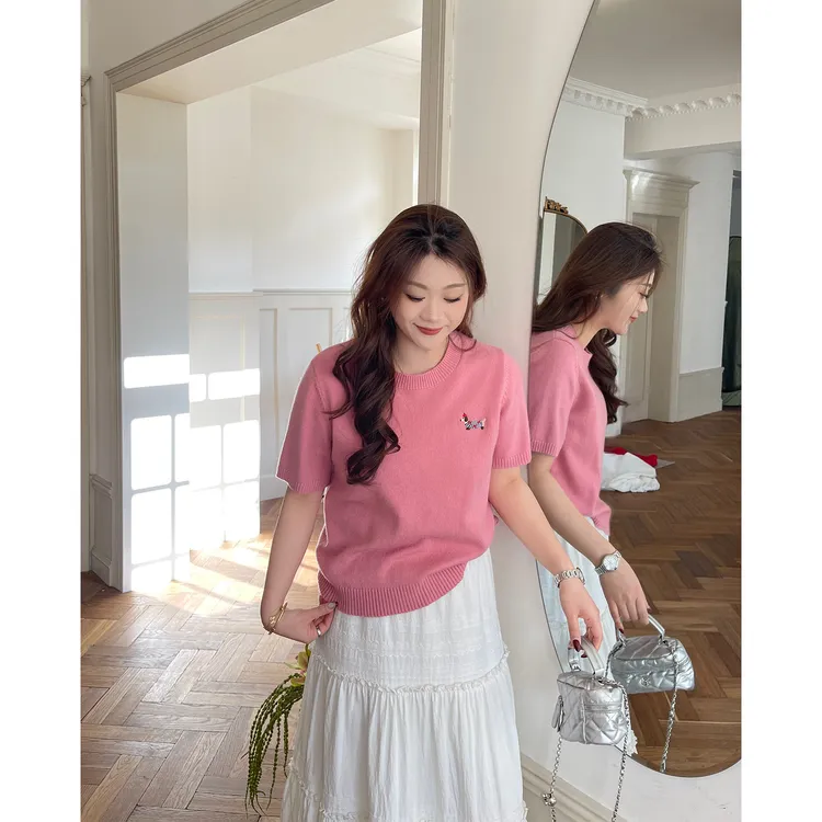 裂渡宣宣【粉雾香氛】微胖大码女秋气质百搭显瘦刺绣毛衣 ZY502A65