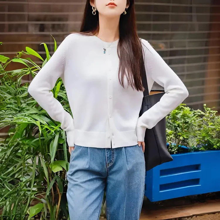 哥弟女装秋冬长袖时尚百搭圆领纯色羊毛显瘦薄款针织衫开衫148023