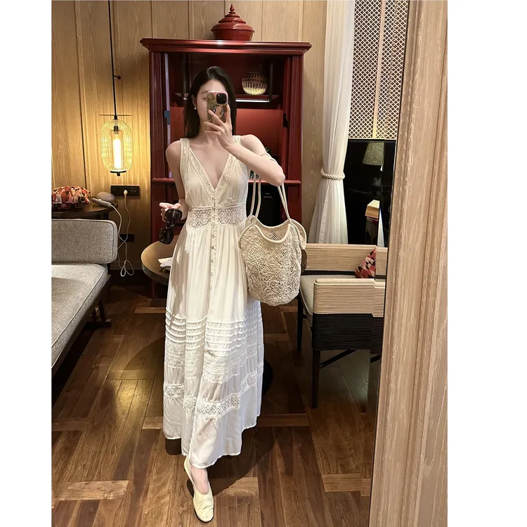 Floating chao柔私服 vintage重工小白裙女V领无袖连衣裙