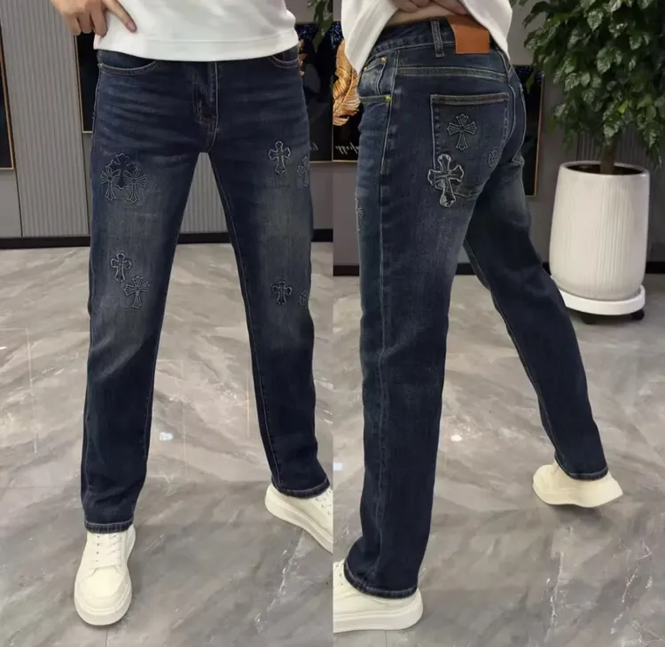 男士牛仔裤冬季新款男裤高级感十字架刺绣牛仔裤男款百搭九分裤男