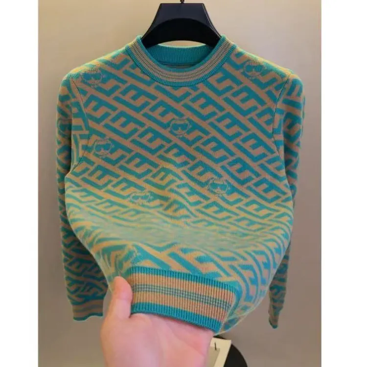 2025冬季新款商务轻奢圆领针织衫毛衣男士休闲修身套头长袖打底衫