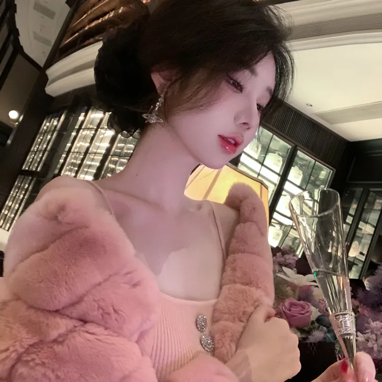 【雅乔定制】胭脂兔 轻奢高档圆领兔毛皮草外套DYJJ-24110667