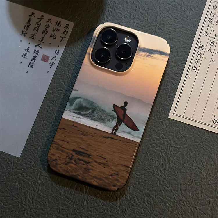 冲浪选手适用苹果15promax手机壳iPhone17/16硬创意卡通14pro菲林