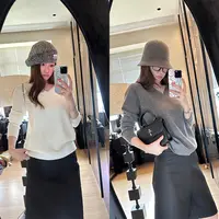 LA 无缝一体机 绵羊毛  V领套头毛衣（只能干洗） 33001