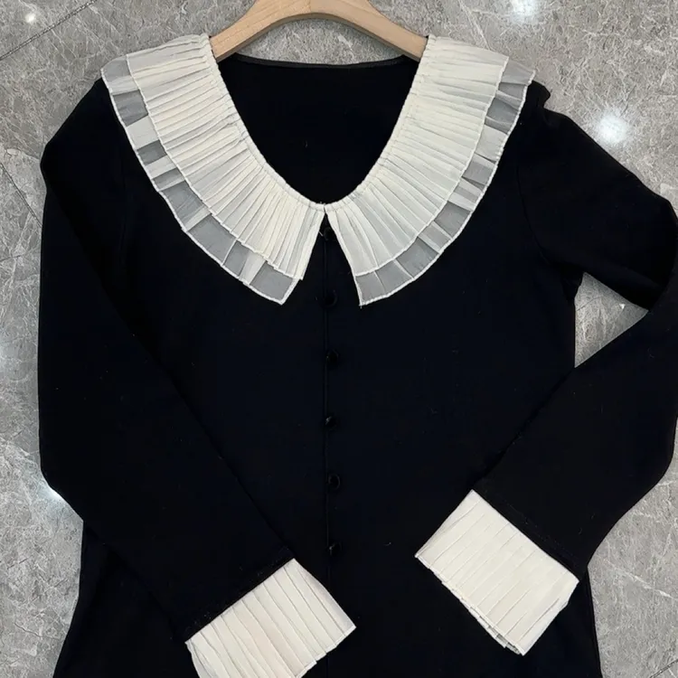 冬季新款荷叶领拼接长袖T恤女洋气百搭修身打底上衣