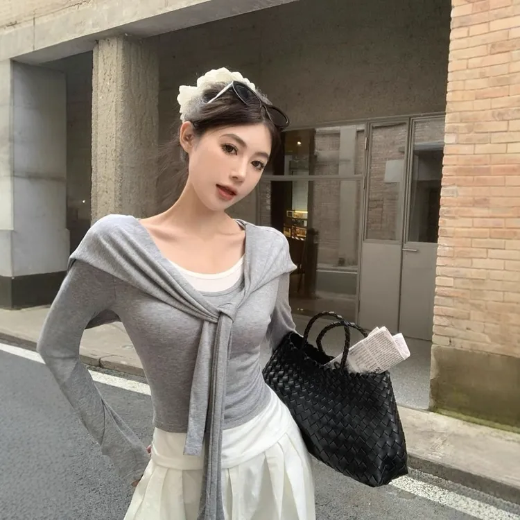 【工厂现货】慵懒风设计感小众撞色拼接假两件体恤女装早秋长袖