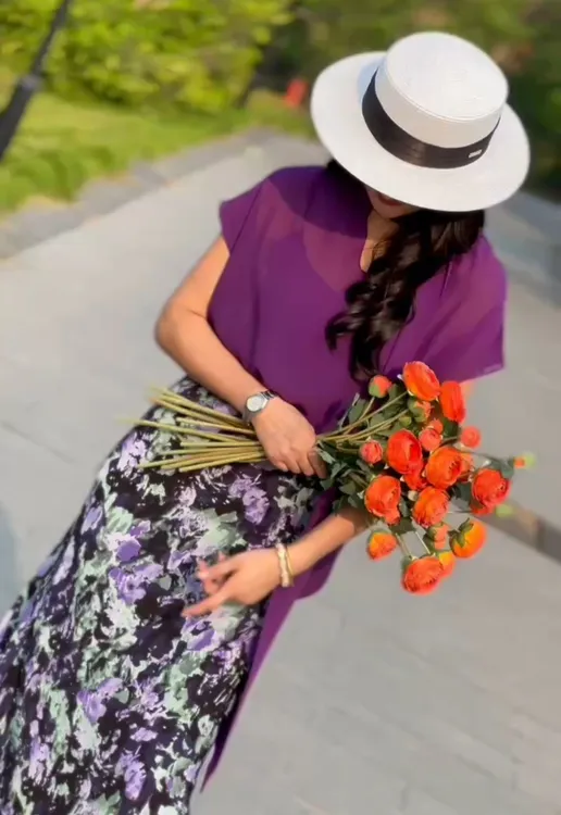 百搭2025夏季新款韩版欧货洋气时尚潮流上衣女显瘦气质紫色长款