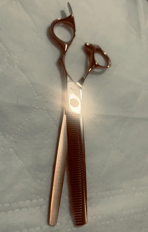 M204粉末钢 玫瑰金6.8寸V口牙剪