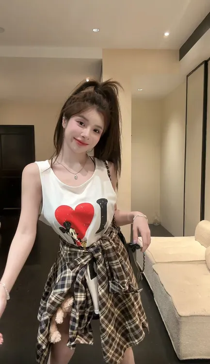 【HuiHui】宽松型通勤背心吊带衬衫印花时尚设计感（L0043）