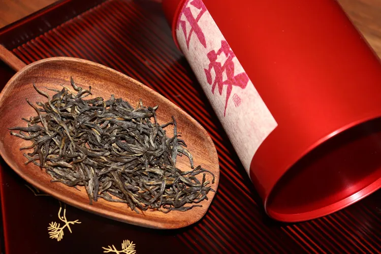 高山红茶梅占金骏眉红茶茶叶花香型2025年头茶