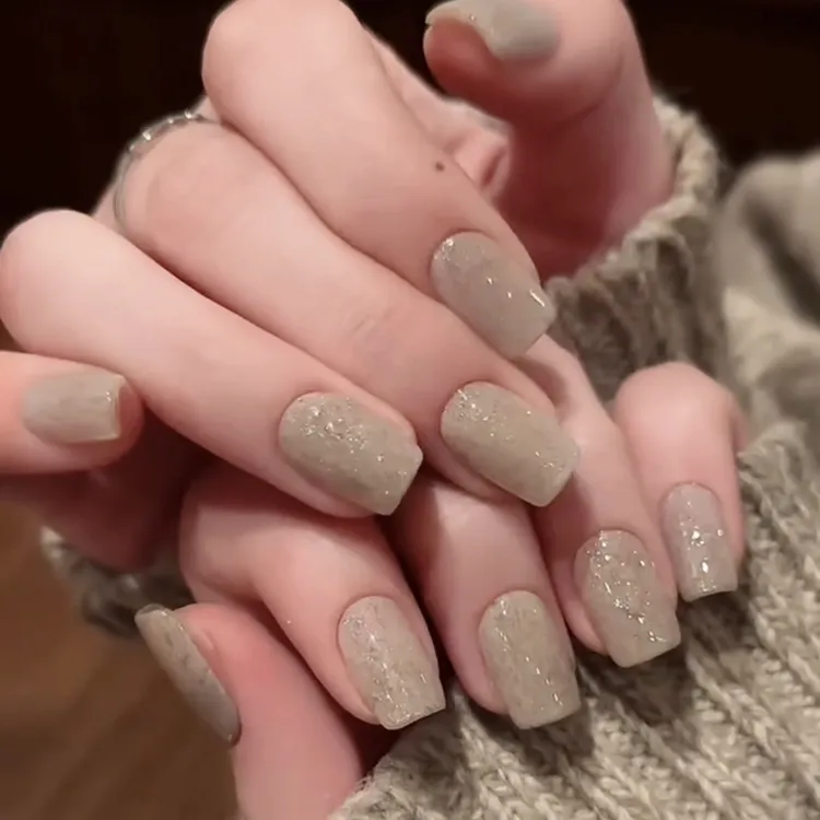 『皮草搭子』显白个性轻奢皮草款纯手工穿戴甲