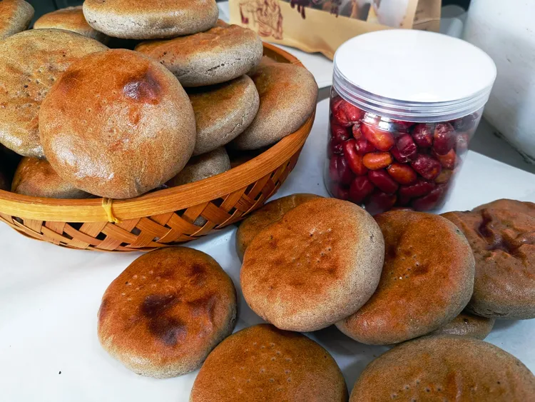 【张掖特产】非物质文化遗产小吃 西部爽歌 黑小麦沙枣饼 特产名吃