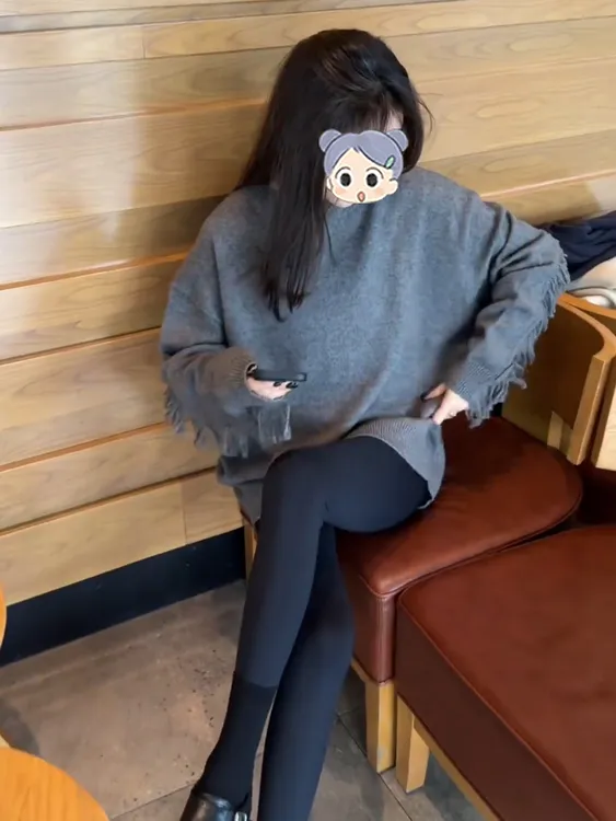 慵懒风设计感灰色毛衣女2025秋冬新款宽松百搭设计感针织衫上衣