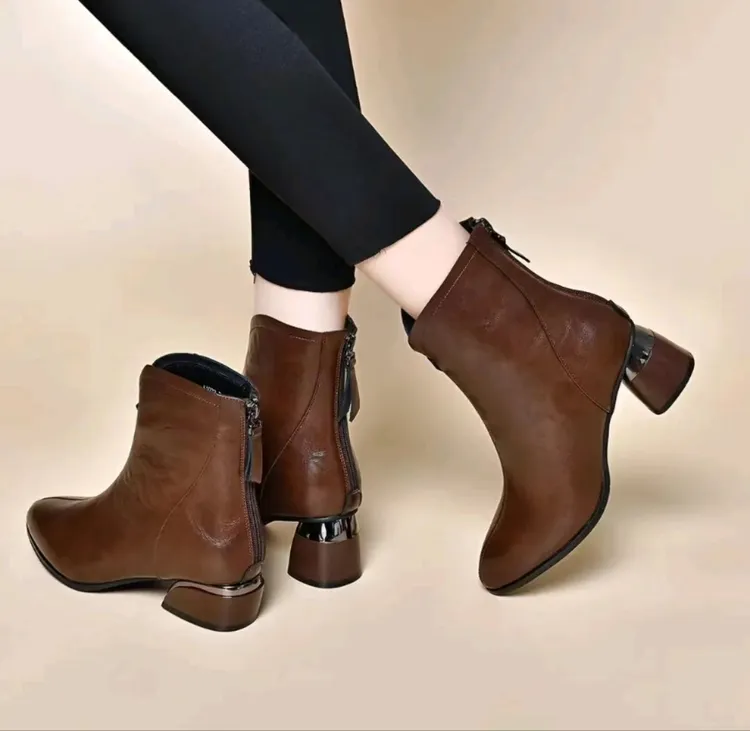 奥艺秋冬新款爆款中跟粗跟真皮靴子时尚舒适百搭气质真皮女鞋短靴