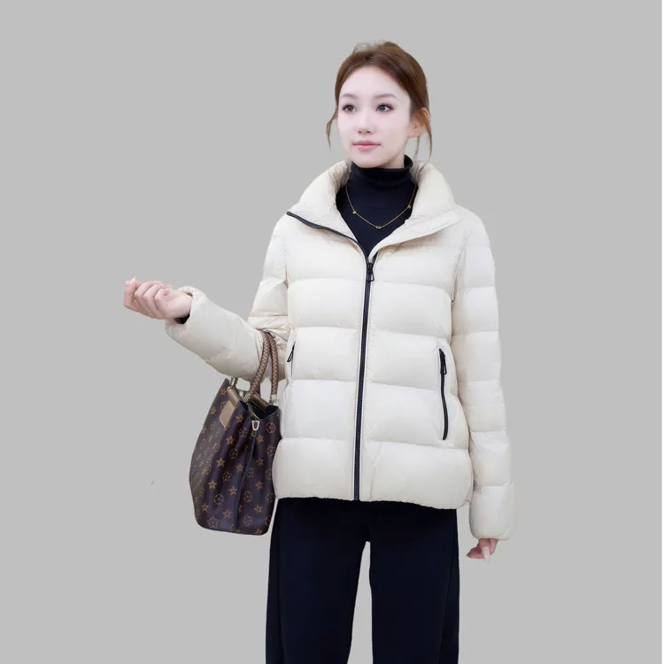 V/雅鹿2025秋冬新款中厚轻薄女羽绒服保暖短款百搭时尚秋冬季立领