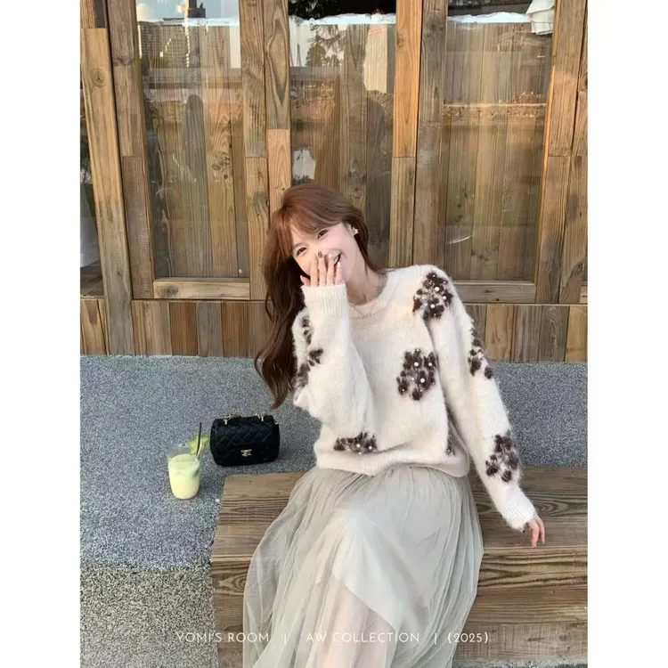 YOMI小个子【第七页诗】绵羊毛温柔系撞色珍珠休闲显瘦毛衣女秋季