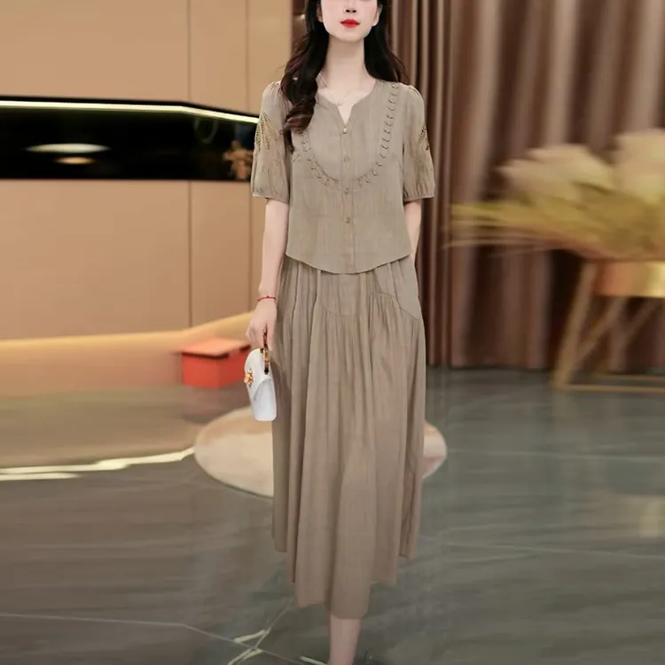 冰竹丝洋气衣服女2025夏季新款时尚复古宽松遮肉假两件套连衣裙子