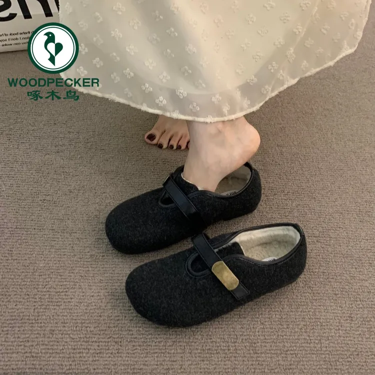 啄木鸟平底毛毡黑色勃肯鞋女鞋2025新款秋冬季加绒棉鞋软底毛毛鞋